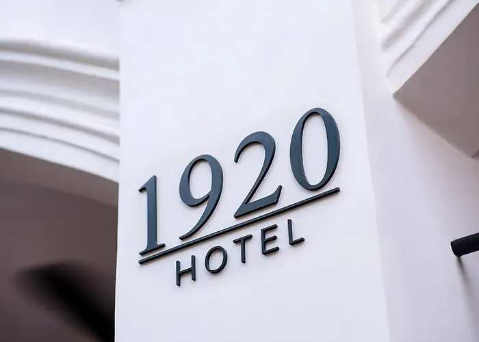 1920 4*